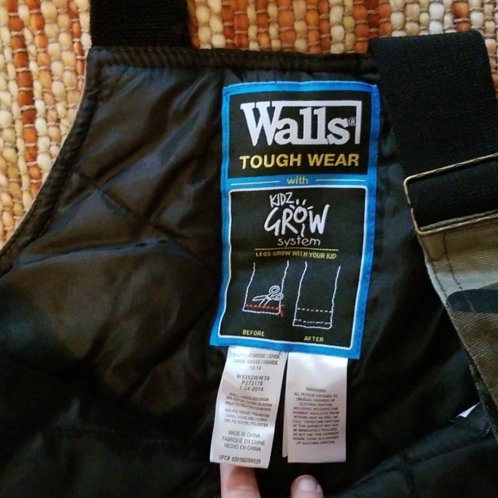 Walls camo coveralls insulated 12 14 new - Picture 2 of 2